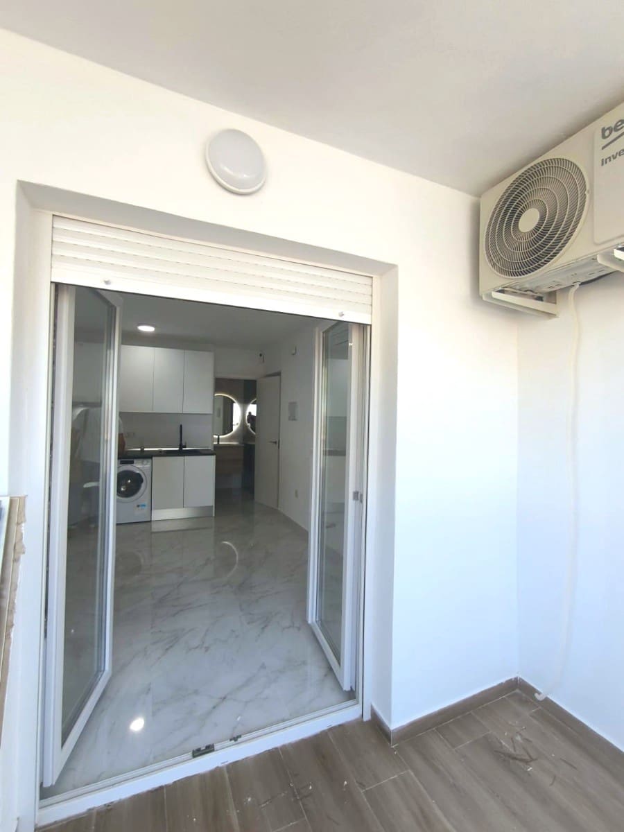 Studio for sale in Ciudad Quesada with pool - € 99,800 (Ref: 9464152)