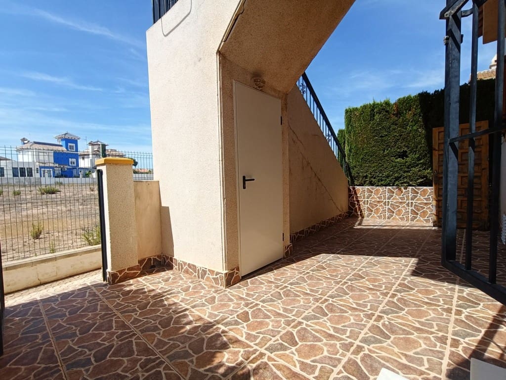 3 soveværelse Lejlighed til salg i La Mata med swimmingpool garage - € 205.000 (Ref: 9464170)