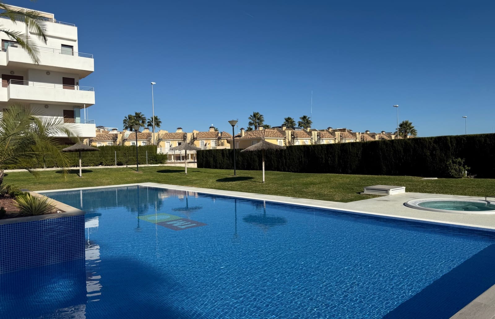 2 bedroom Apartment for sale in Orihuela Costa with pool - € 237,000 (Ref: 9464595)