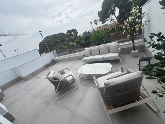 Adosado de 3 habitaciones en Santiago de la Ribera, San Javier en venta con piscina garaje - 699.900 € (Ref: 9464599)