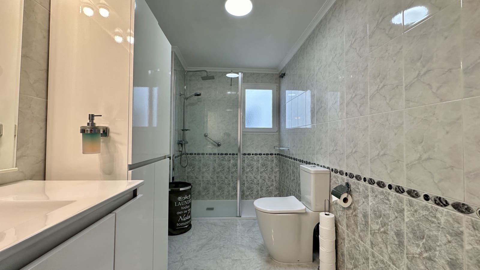 2 camera da letto Appartamento sulla Spiaggia in vendita in Playa Flamenca con piscina - 199.000 € (Rif: 9464600)