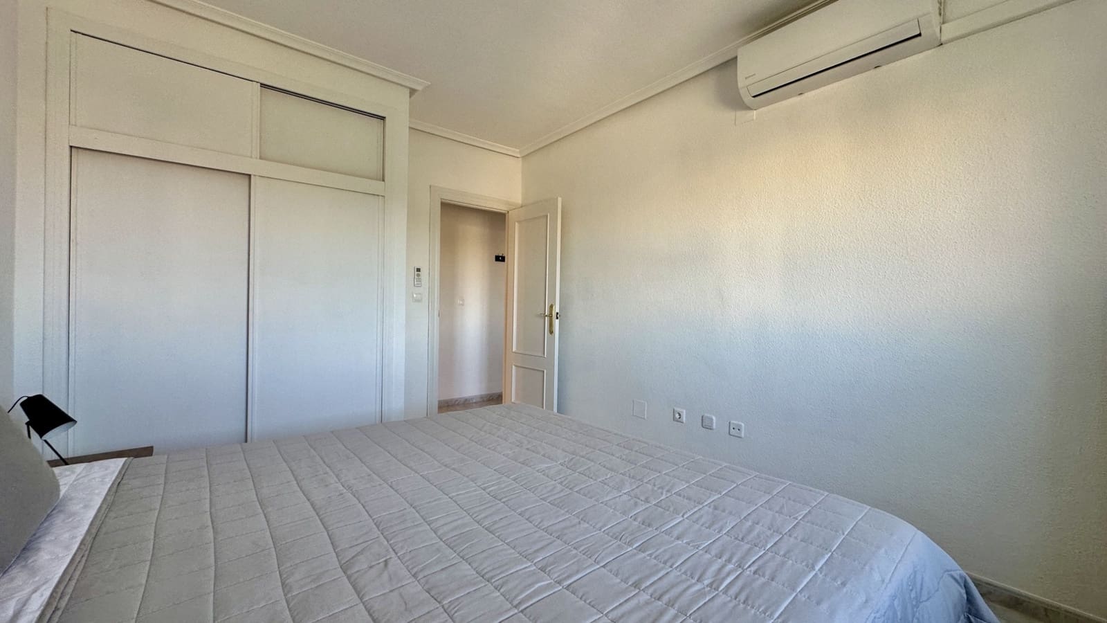 2 camera da letto Appartamento sulla Spiaggia in vendita in Playa Flamenca con piscina - 199.000 € (Rif: 9464600)