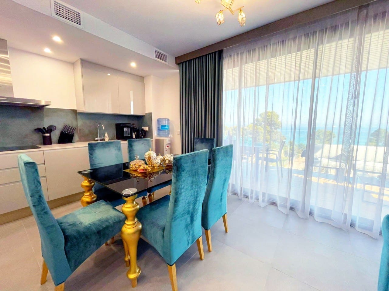 3 bedroom Beach Apartment for sale in La Villajoyosa / Vila Joiosa with pool garage - € 690,000 (Ref: 9464601)