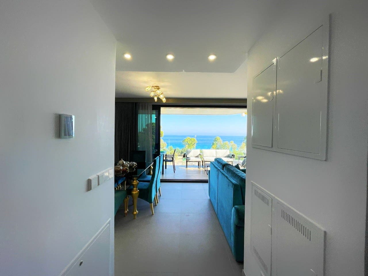 3 bedroom Beach Apartment for sale in La Villajoyosa / Vila Joiosa with pool garage - € 690,000 (Ref: 9464601)