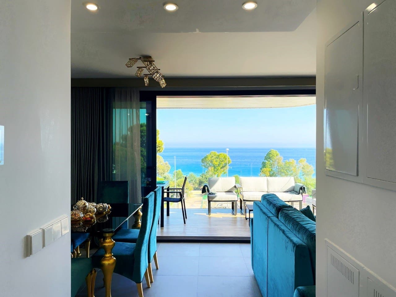 3 bedroom Beach Apartment for sale in La Villajoyosa / Vila Joiosa with pool garage - € 690,000 (Ref: 9464601)