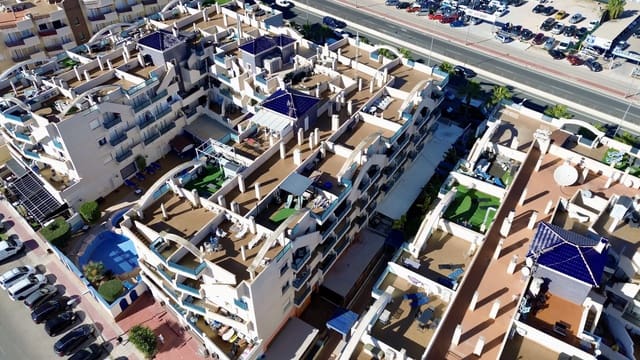 2 Zimmer Apartment zu verkaufen in Cabo Roig, Orihuela mit Pool Garage - 185.000 € (Ref: 9464604)