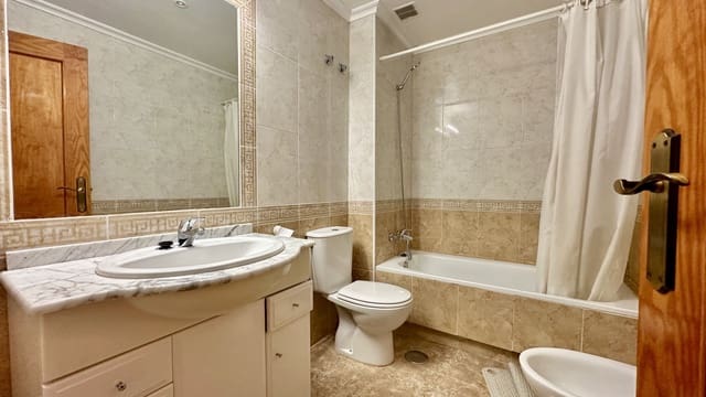 2 quarto Apartamento para venda em Cabo Roig, Orihuela com piscina garagem - 185 000 € (Ref: 9464604)