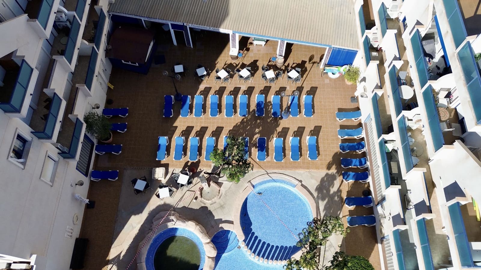 2 bedroom Apartment for sale in Cabo Roig with pool garage - € 185,000 (Ref: 9464604)