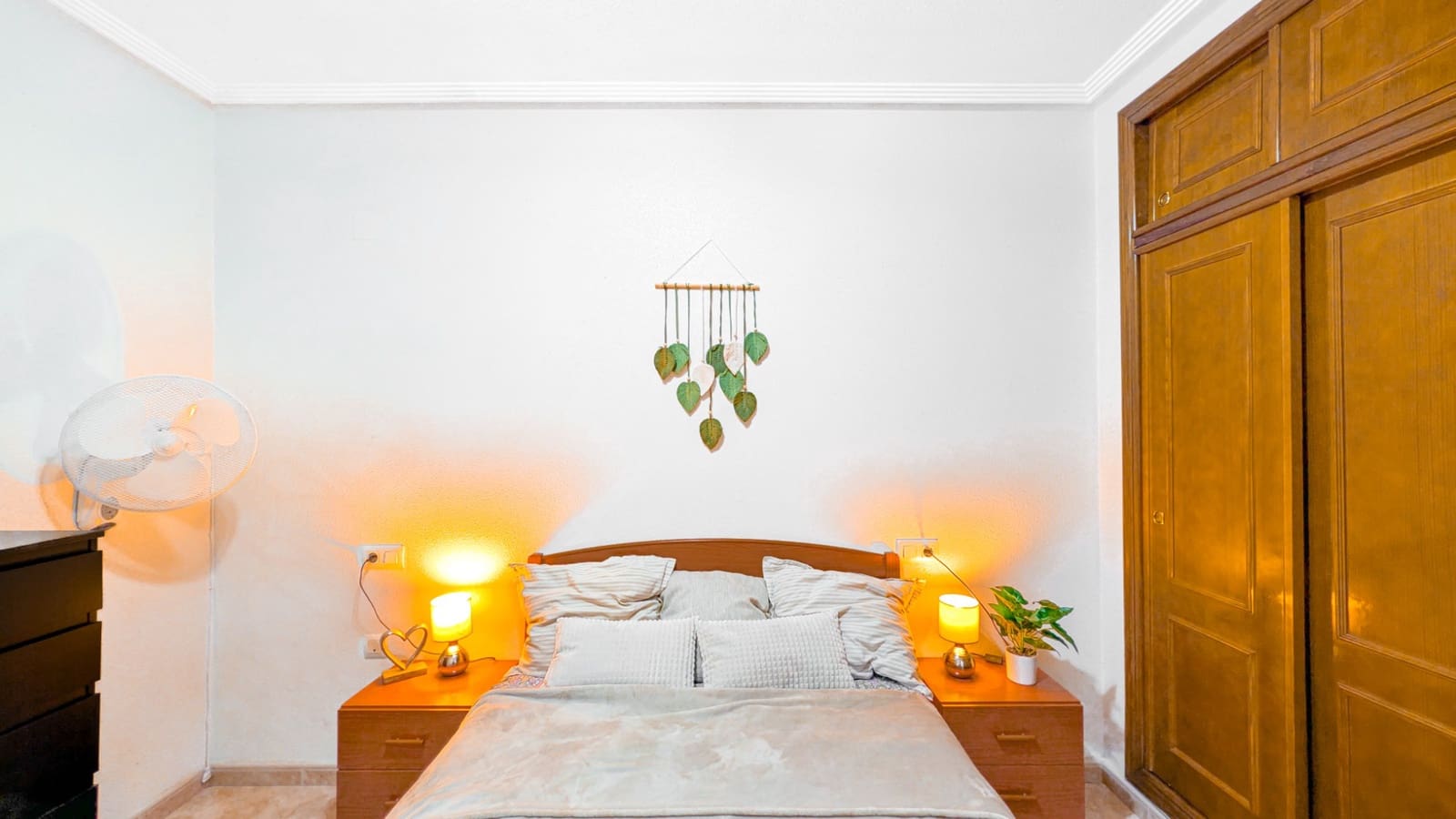 2 slaapkamer Strandappartement te koop in Torrevieja met zwembad - € 129.000 (Ref: 9464612)