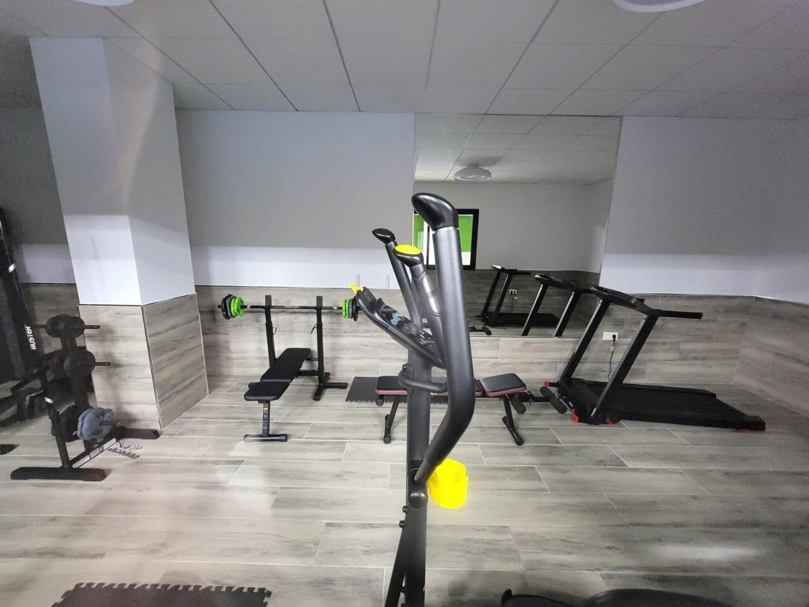 3 sypialnia Apartament na sprzedaż w Torrevieja z basenem garażem - 375 000 € (Ref: 9464613)