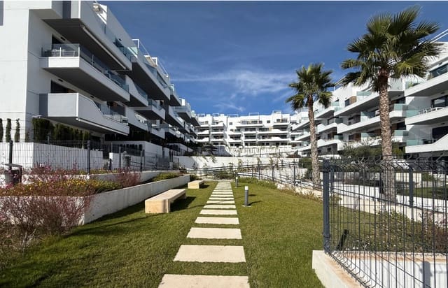 Apartamento de 2 habitaciones en Villamartin, Orihuela en venta con piscina - 350.000 € (Ref: 9464616)