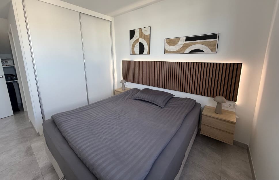 Apartamento de 2 habitaciones en Villamartin en venta con piscina - 350.000 € (Ref: 9464616)