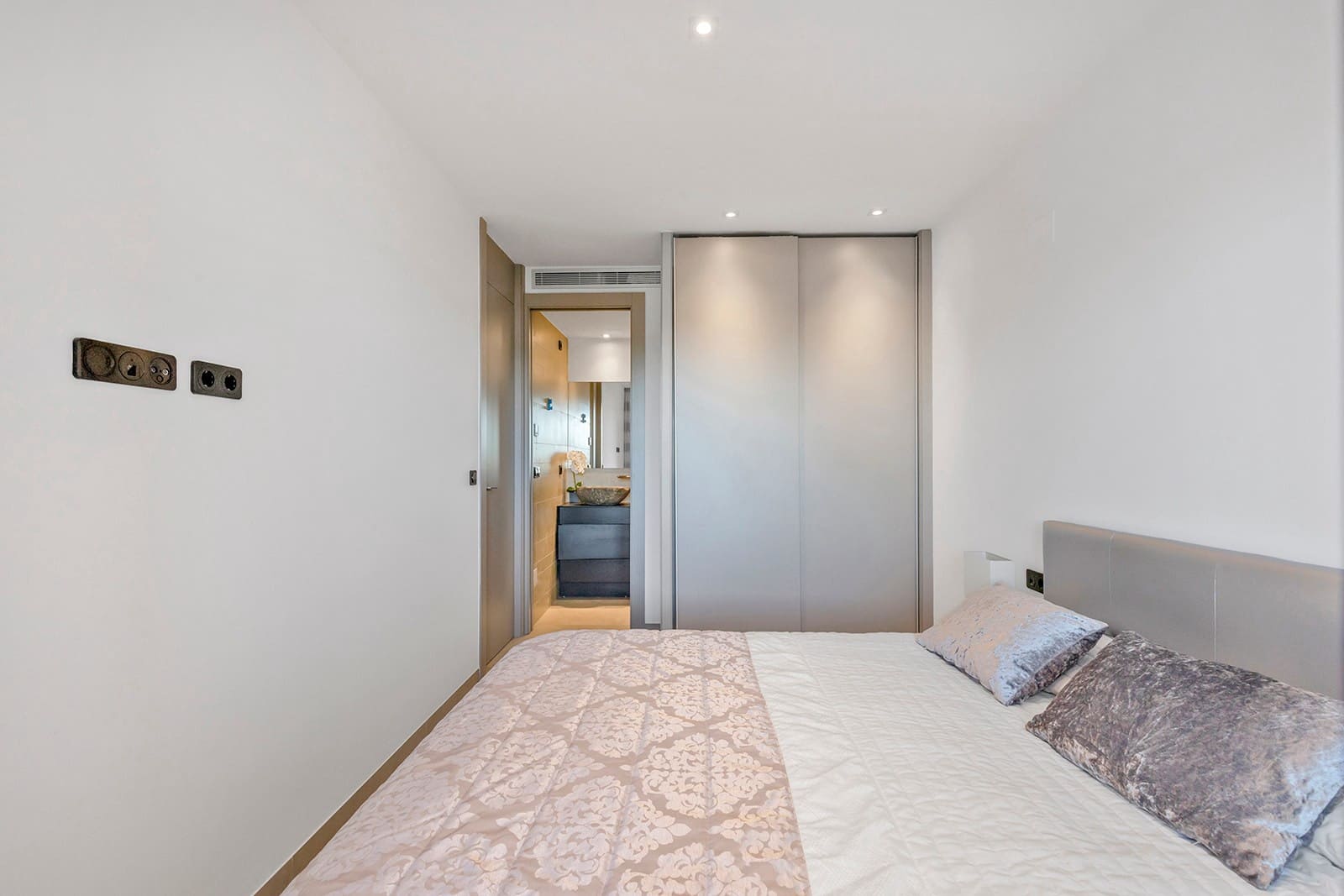 2 Zimmer Apartment zu verkaufen in Orihuela Costa mit Pool Garage - 335.000 € (Ref: 9464627)