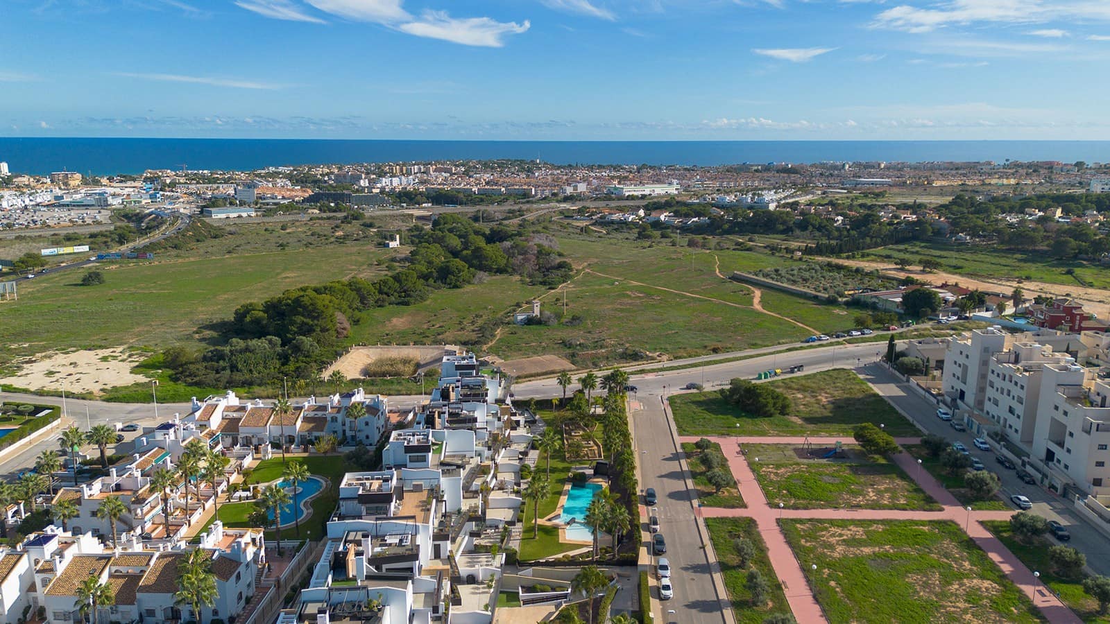 2 Zimmer Apartment zu verkaufen in Orihuela Costa mit Pool Garage - 335.000 € (Ref: 9464627)