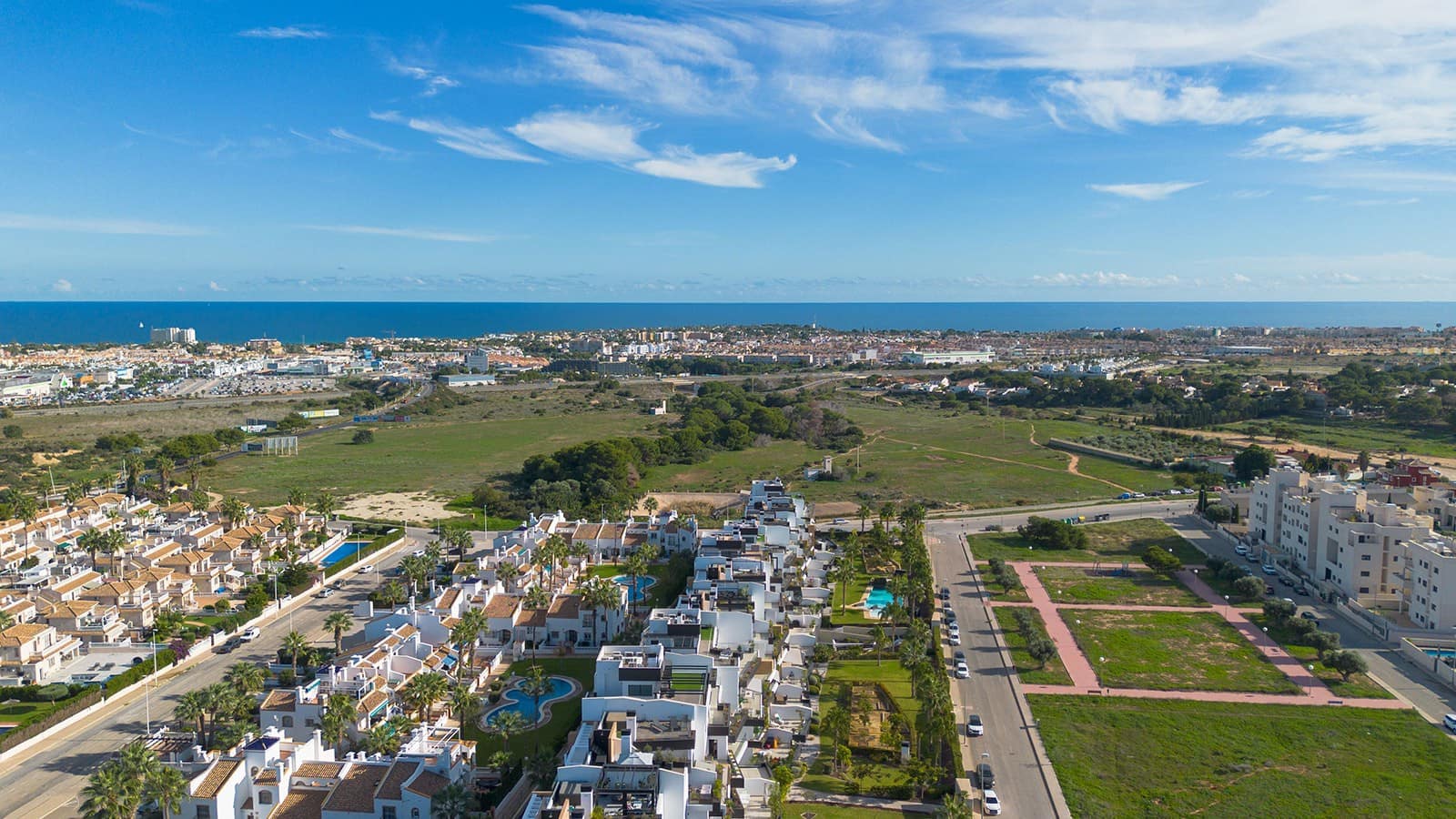 2 Zimmer Apartment zu verkaufen in Orihuela Costa mit Pool Garage - 335.000 € (Ref: 9464627)