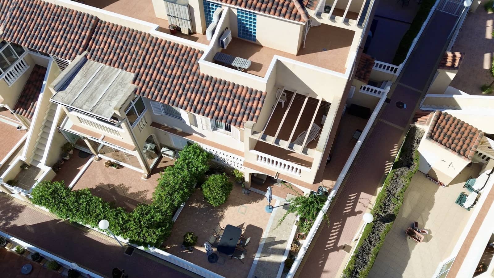 3 Zimmer Apartment zu verkaufen in Playa Flamenca mit Pool - 275.000 € (Ref: 9464631)