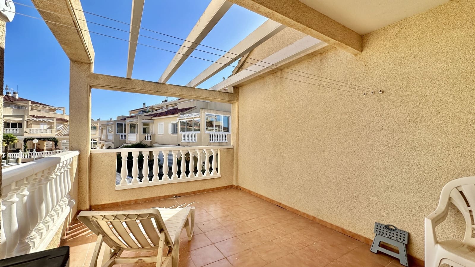 3 Zimmer Apartment zu verkaufen in Playa Flamenca mit Pool - 275.000 € (Ref: 9464631)