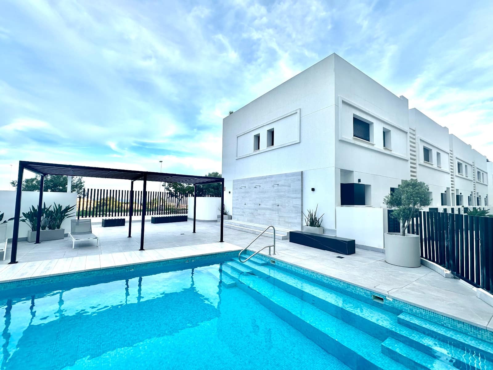 3 soverom Leilighet til salgs i Guardamar del Segura med svømmebasseng garasje - € 375 000 (Ref: 9464638)