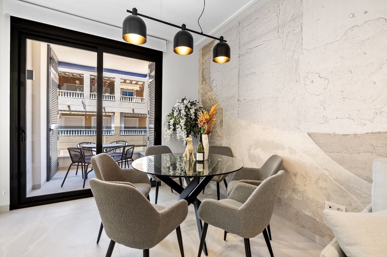 2 sypialnia Apartament na sprzedaż w Torrevieja z basenem - 250 000 € (Ref: 9464639)