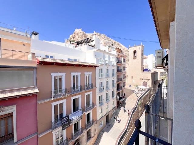 1 soverom Leilighet til salgs i Casco Antiguo - Sant Cruz - Ayuntamiento, Alicante by - € 255 000 (Ref: 9464640)