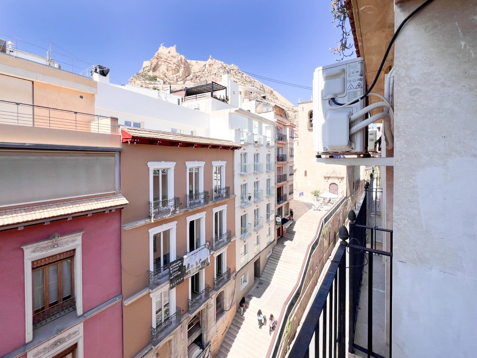 1 bedroom Apartment for sale in Alicante / Alacant city - € 255,000 (Ref: 9464640)