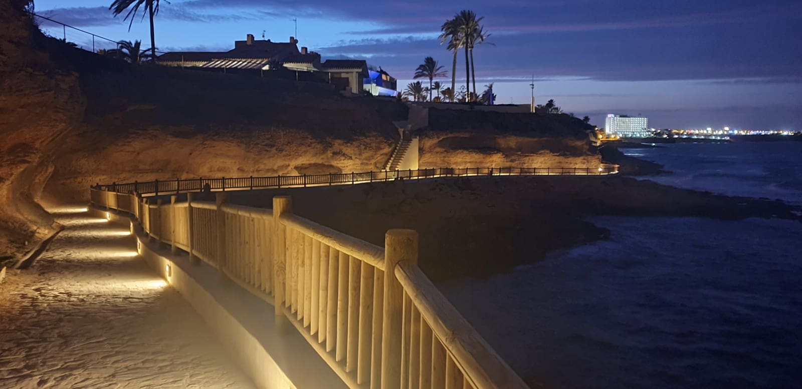 2 soverom Leilighet til salgs i Cabo Roig med svømmebasseng - € 249 000 (Ref: 9464648)