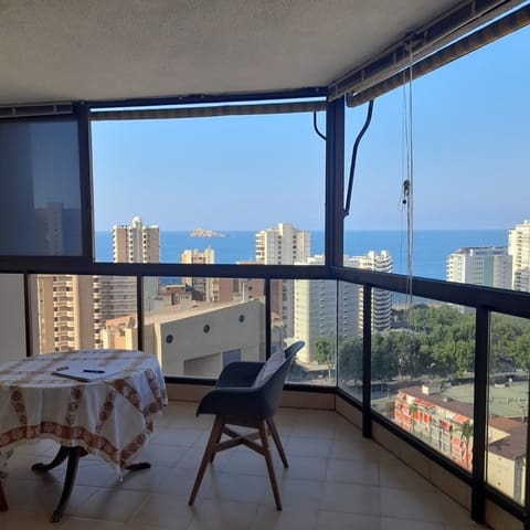 1 bedroom Apartment for sale in Playa Levante, Benidorm with pool garage - € 245,000 (Ref: 9464649)