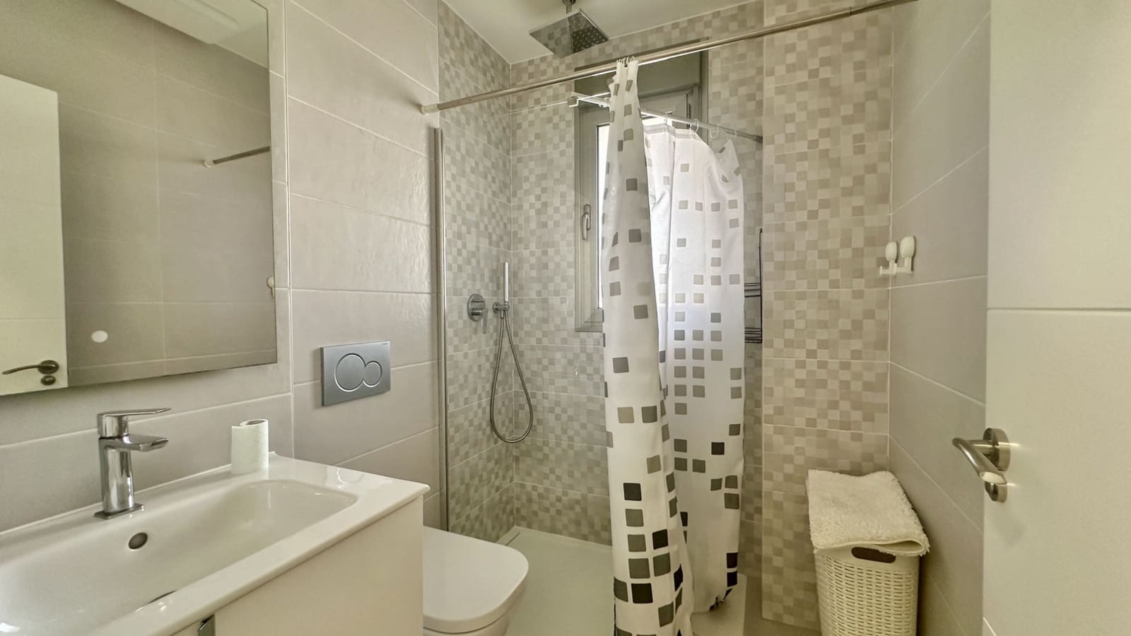 3 slaapkamer Appartement te koop in Villamartin met zwembad garage - € 320.000 (Ref: 9464651)