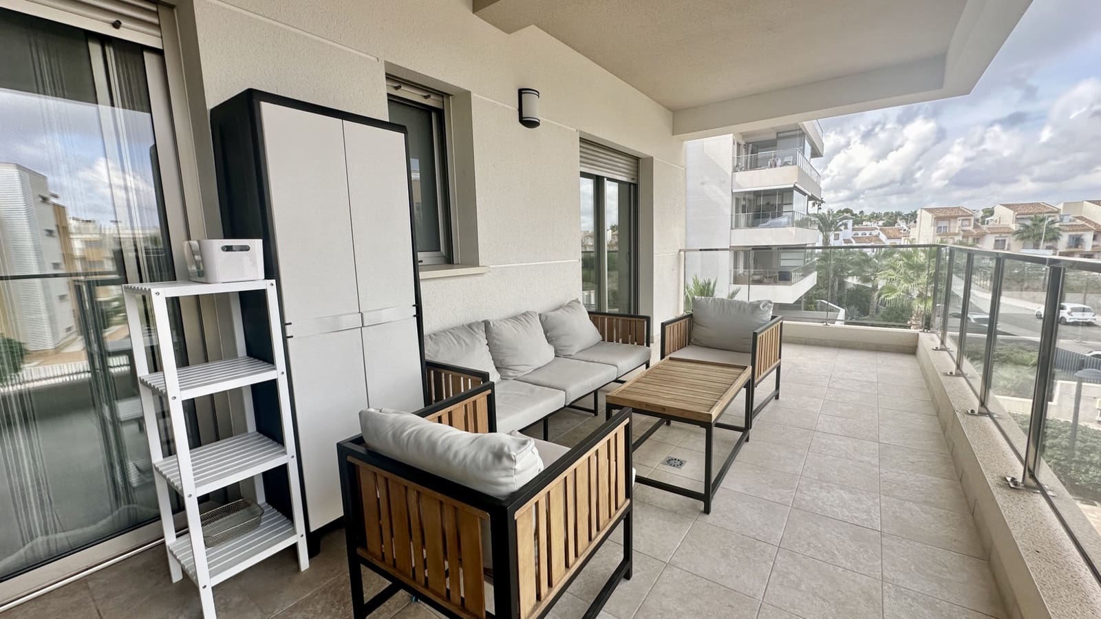 3 slaapkamer Appartement te koop in Villamartin met zwembad garage - € 320.000 (Ref: 9464651)