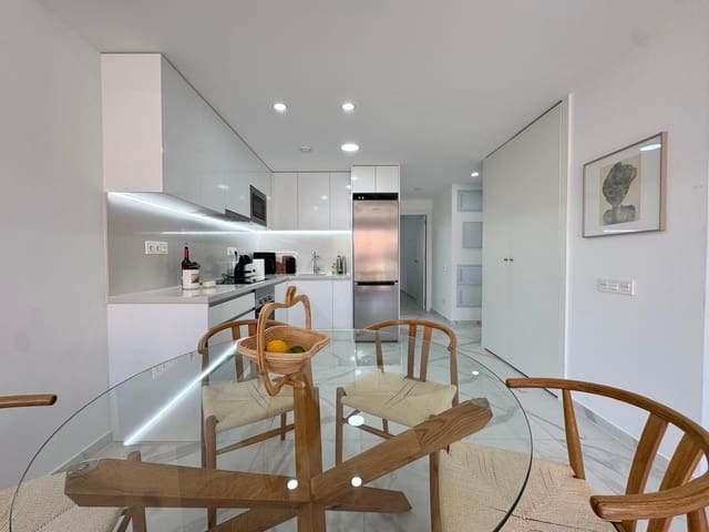 2 chambre Penthouse à vendre à Centro, Torrevieja avec piscine - 390 000 € (Ref: 9464653)