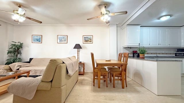 Apartamento de 2 habitaciones en Villamartin, Orihuela en venta con piscina garaje - 199.000 € (Ref: 9464663)