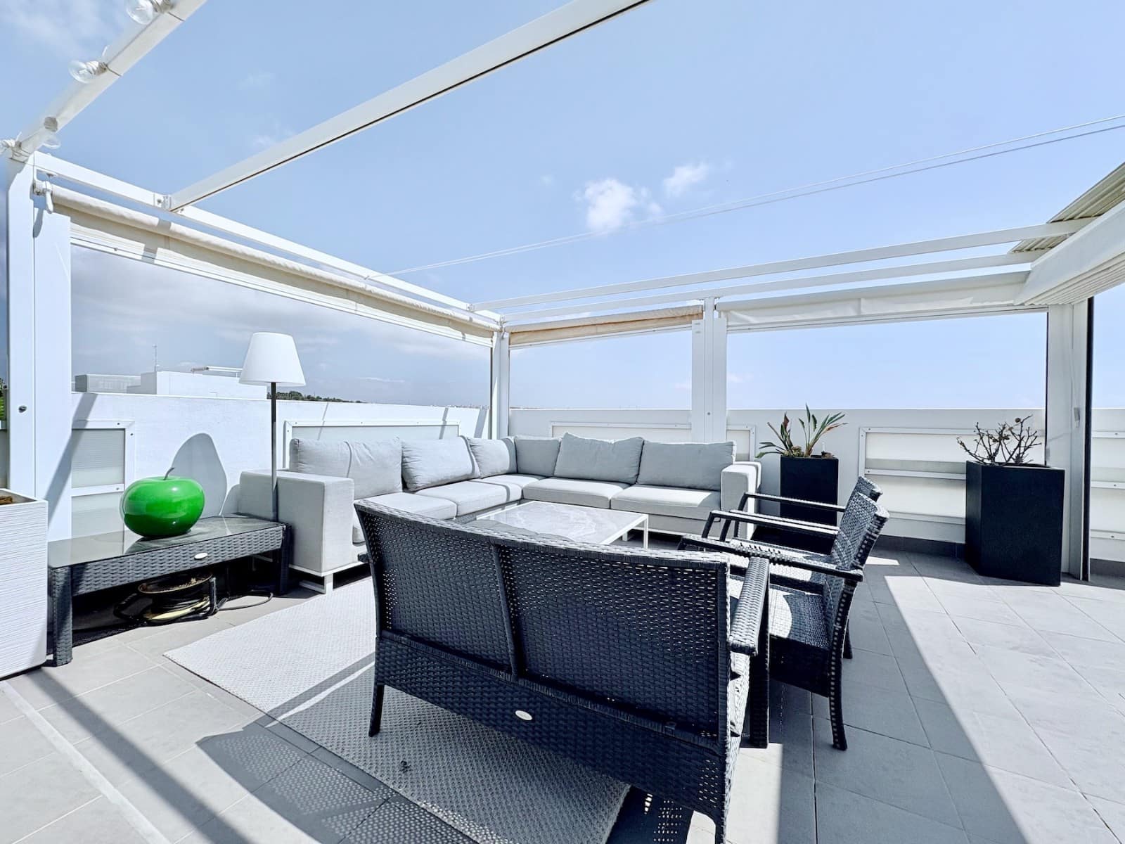 Ático de 3 habitaciones en Dehesa de Campoamor en venta con piscina - 420.000 € (Ref: 9464665)