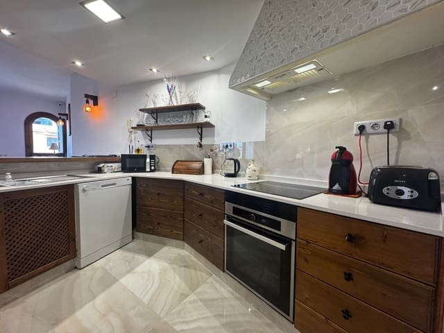 2 quarto Penthouse para venda em Punta Prima, Torrevieja com piscina - 340 000 € (Ref: 9464669)