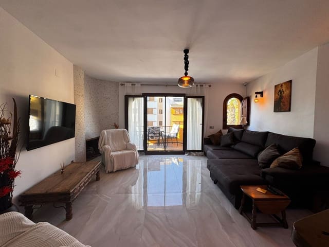 2 quarto Penthouse para venda em Punta Prima, Torrevieja com piscina - 340 000 € (Ref: 9464669)