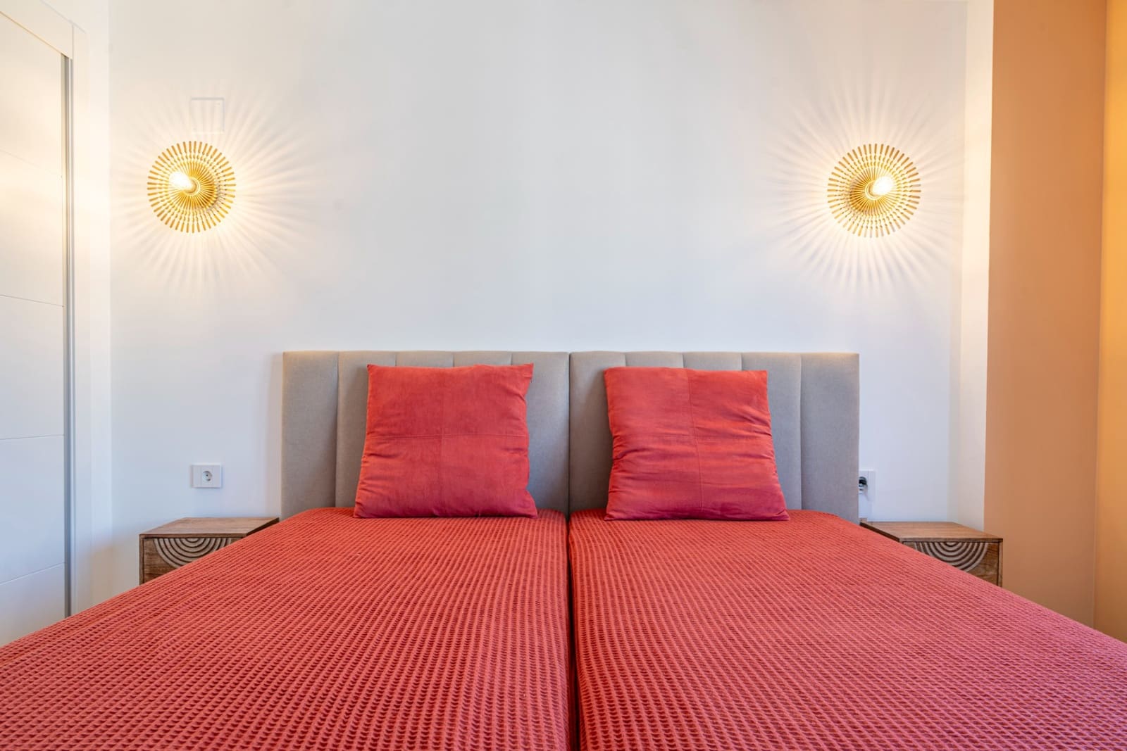 3 soverom Strandleiligheter til salgs i Punta Prima med svømmebasseng garasje - € 599 000 (Ref: 9464678)