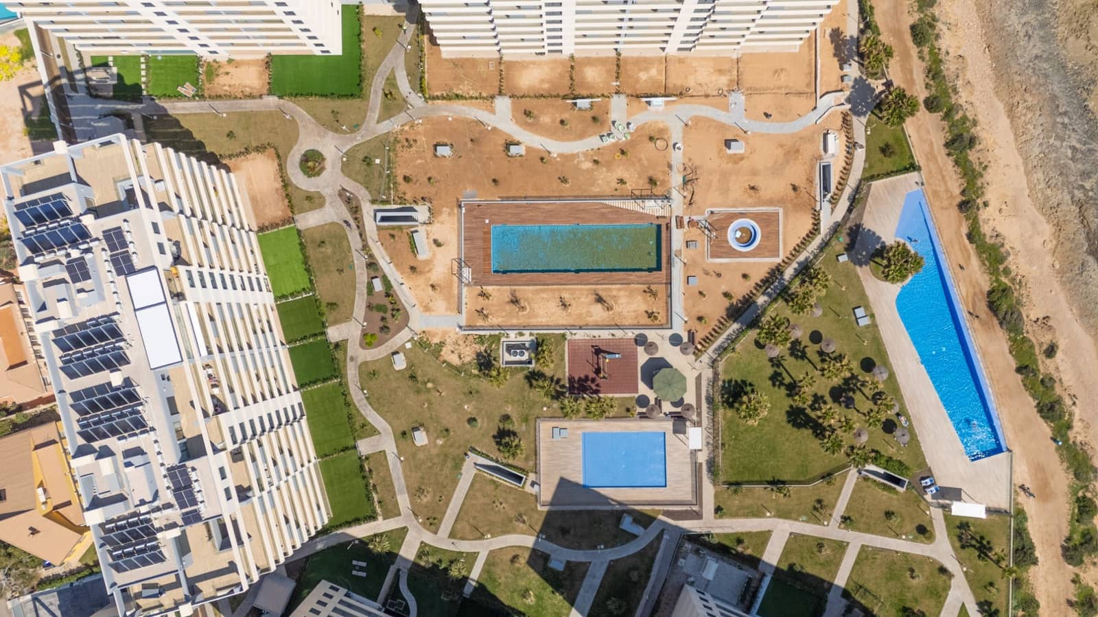 3 soverom Strandleiligheter til salgs i Punta Prima med svømmebasseng garasje - € 599 000 (Ref: 9464678)