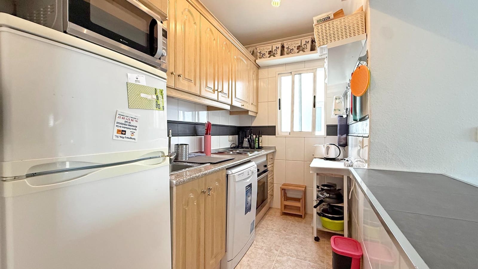 2 makuuhuone Kattohuoneisto myytävänä paikassa Torrevieja mukana uima-altaan - 169 900 € (Ref: 9464680)