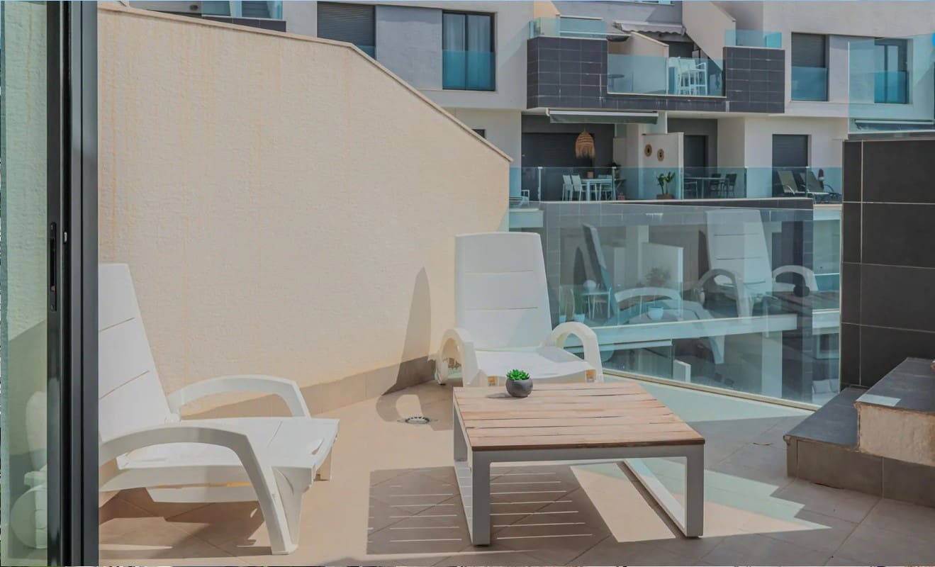 3 Zimmer Apartment zu verkaufen in Guardamar del Segura mit Pool Garage - 295.000 € (Ref: 9464681)