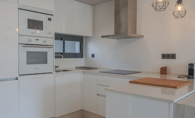 3 chambre Appartement à vendre à El Raso, Guardamar del Segura avec piscine garage - 295 000 € (Ref: 9464681)