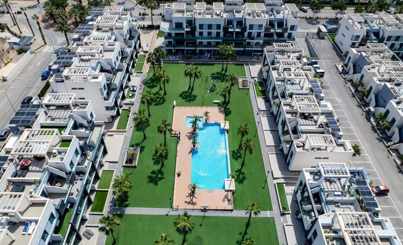 3 Zimmer Apartment zu verkaufen in Guardamar del Segura mit Pool Garage - 295.000 € (Ref: 9464681)