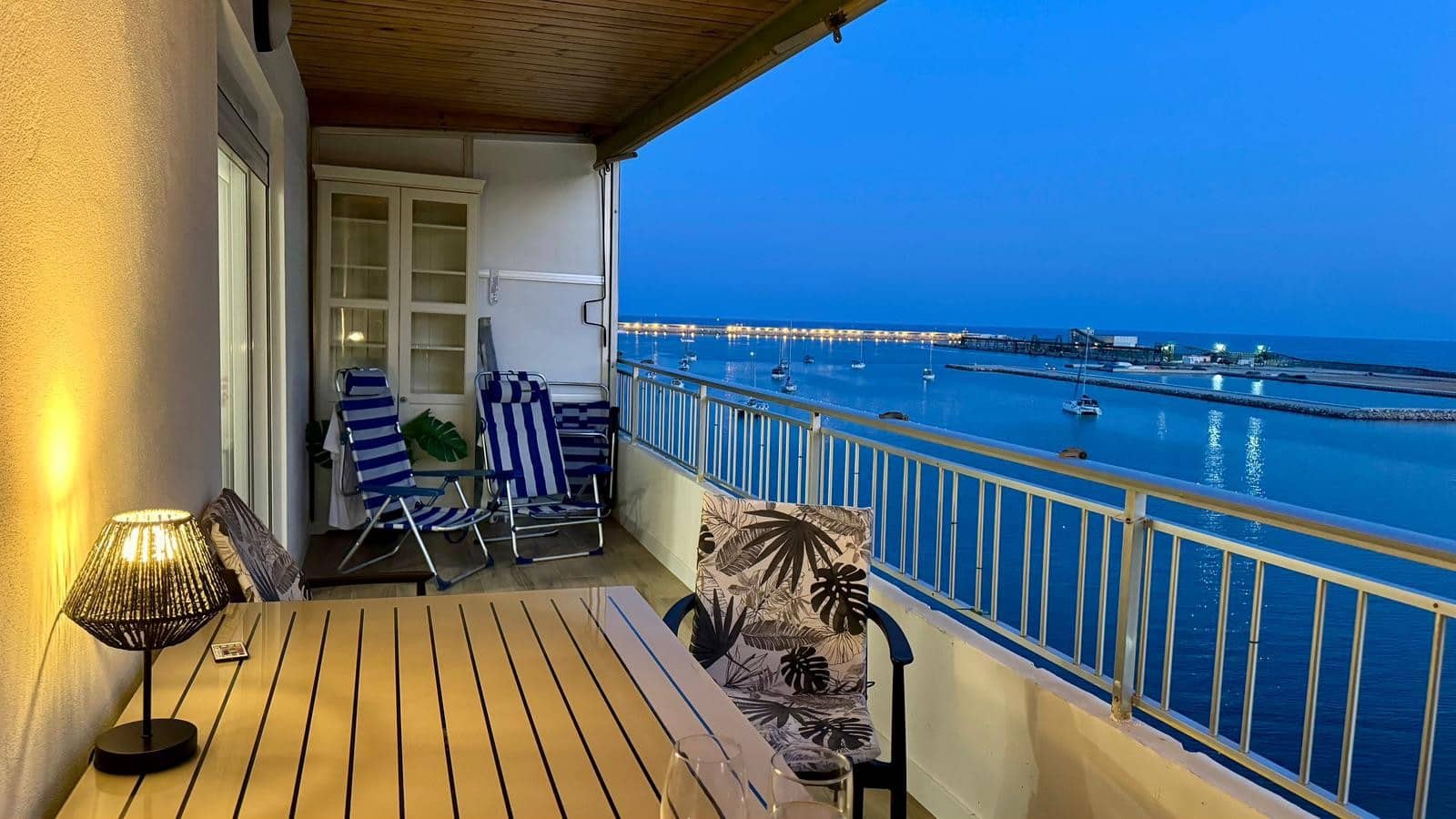 Apartamento Playa de 3 habitaciones en Torrevieja en venta con piscina - 290.000 € (Ref: 9464685)