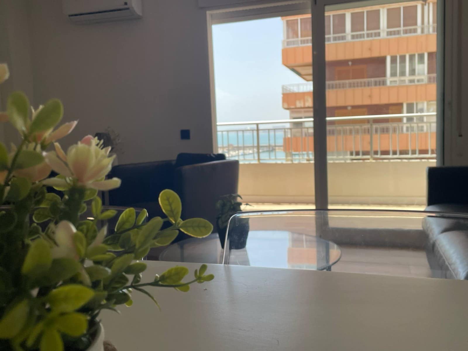 Apartamento Playa de 3 habitaciones en Torrevieja en venta con piscina - 290.000 € (Ref: 9464685)