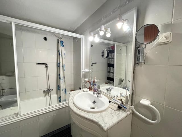 1 sovrum Lägenhet till salu i Punta Prima, Torrevieja med pool garage - 152 000 € (Ref: 9464691)