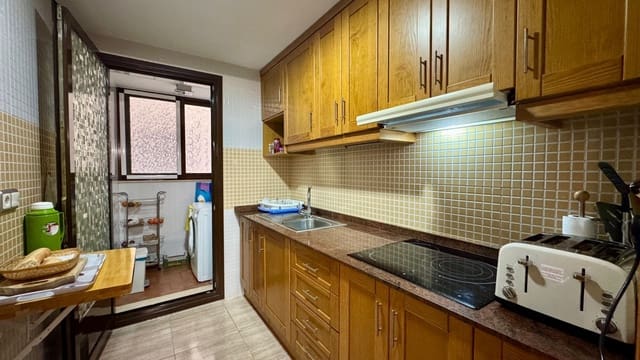 2 slaapkamer Appartement te koop in Centro, Torrevieja met zwembad - € 159.900 (Ref: 9464692)