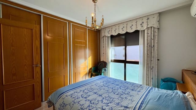 2 slaapkamer Appartement te koop in Centro, Torrevieja met zwembad - € 159.900 (Ref: 9464692)