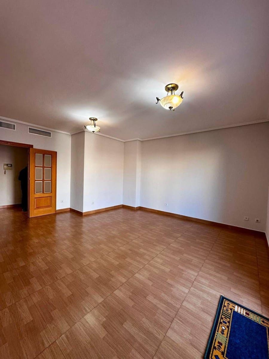 3 bedroom Apartment for sale in Torrevieja with garage - € 255,000 (Ref: 9464694)