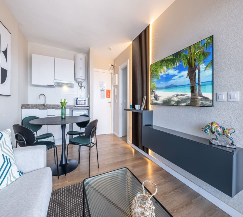 1 bedroom Apartment for sale in Benidorm with pool garage - € 199,000 (Ref: 9464696)