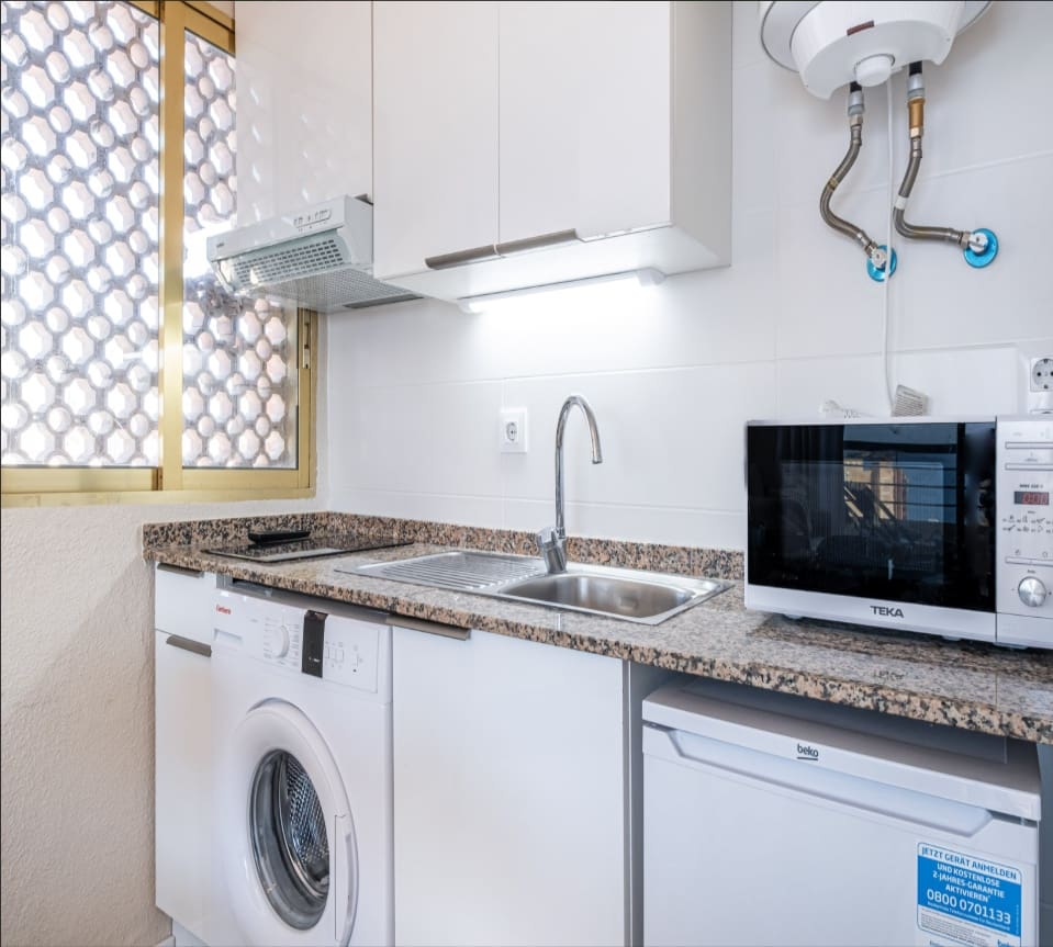 1 bedroom Apartment for sale in Benidorm with pool garage - € 199,000 (Ref: 9464696)