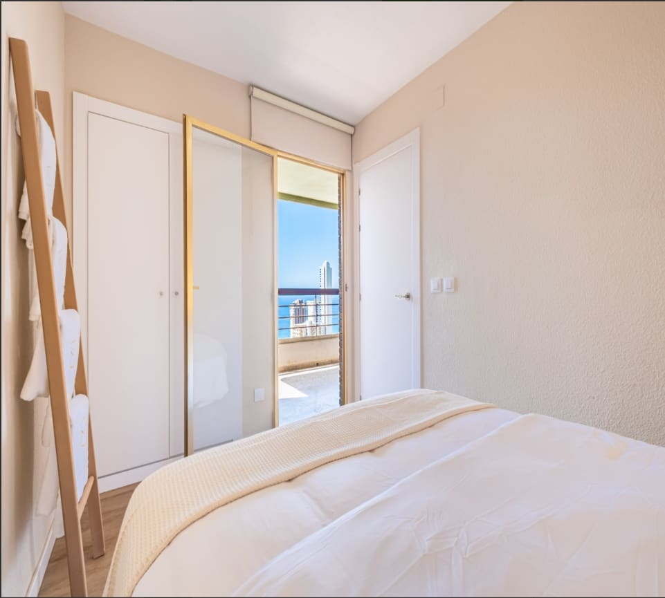 1 bedroom Apartment for sale in Benidorm with pool garage - € 199,000 (Ref: 9464696)