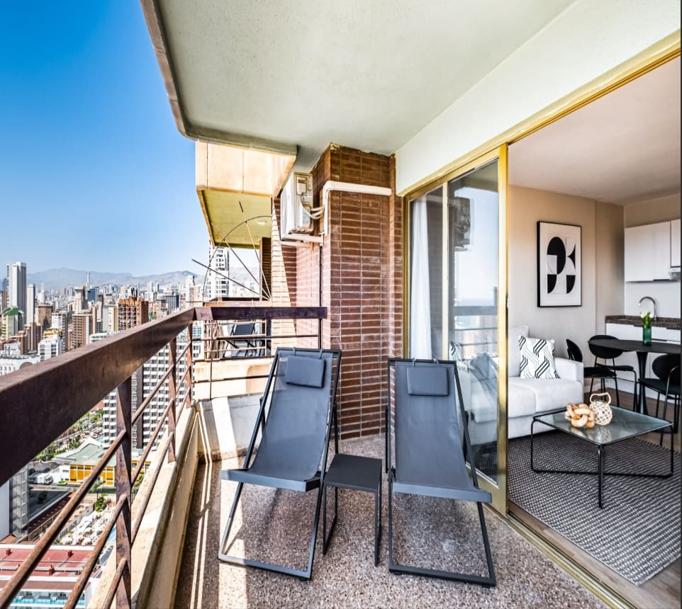 1 bedroom Apartment for sale in Benidorm with pool garage - € 199,000 (Ref: 9464696)